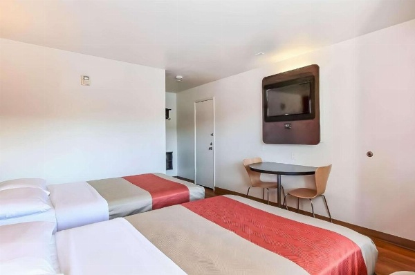 Motel 6-San Jose, CA - South image 12