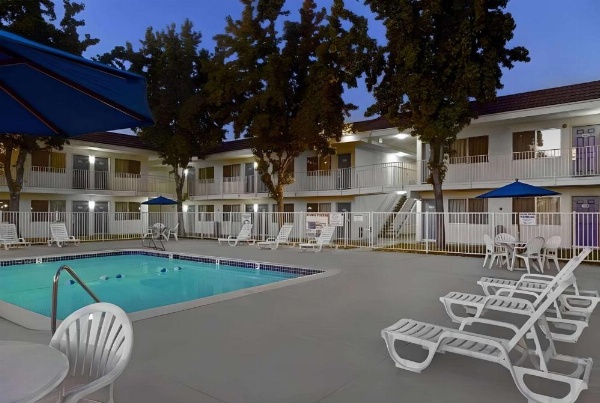 Motel 6-San Jose, CA - South image 21