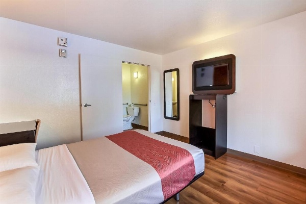 Motel 6-San Jose, CA - South image 30